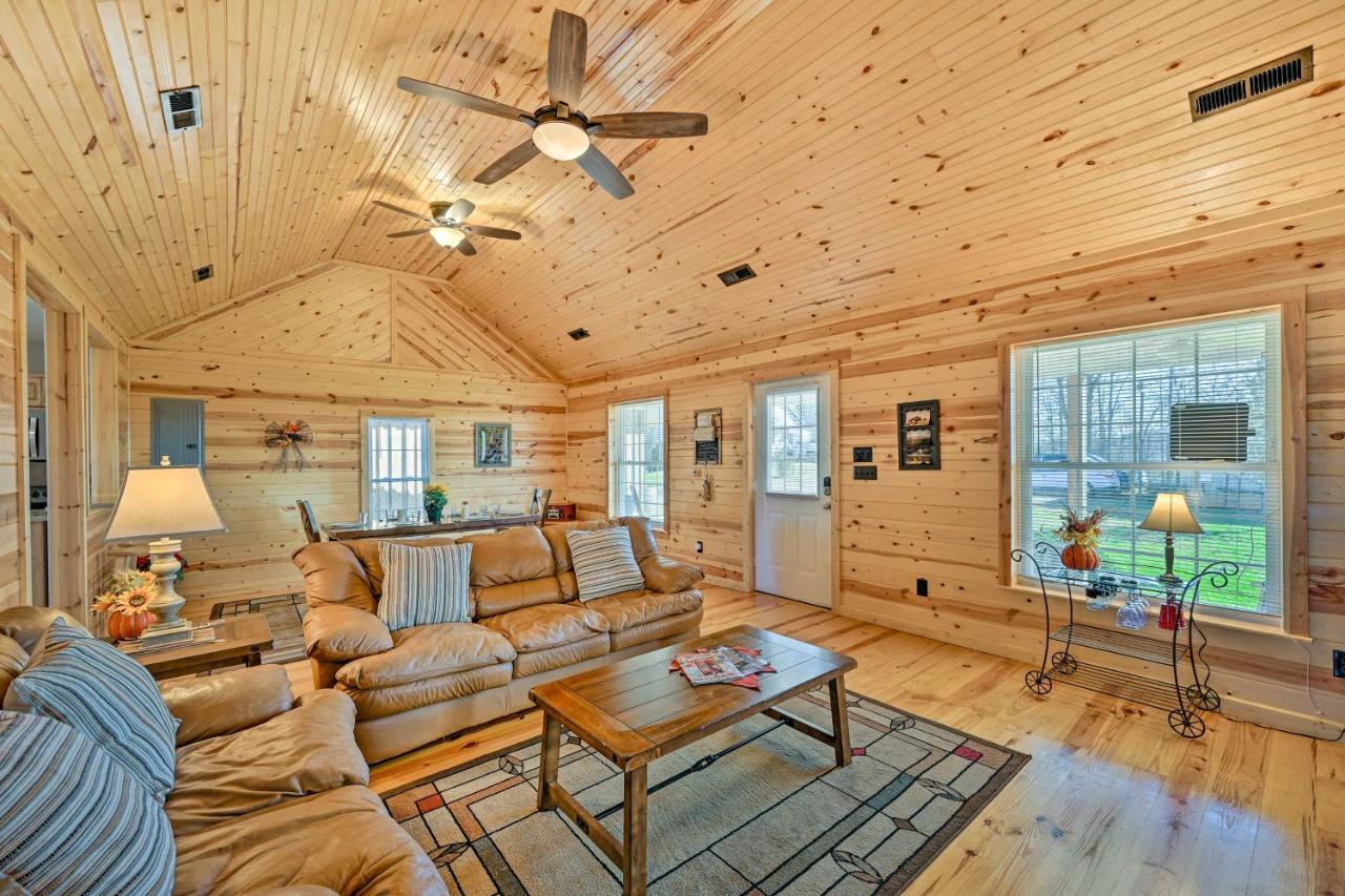 Breathtaking Elkin Getaway With Vineyard Views! Exterior foto