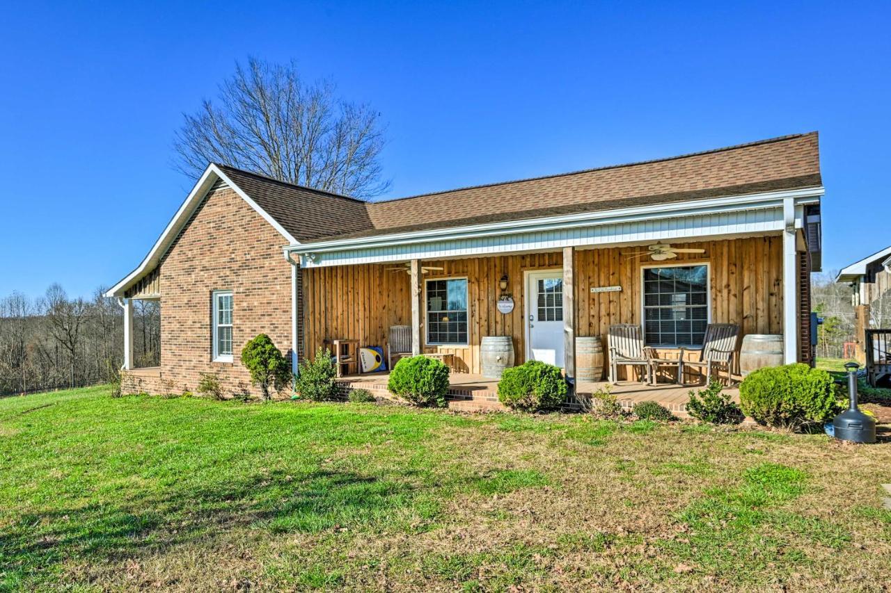 Breathtaking Elkin Getaway With Vineyard Views! Exterior foto
