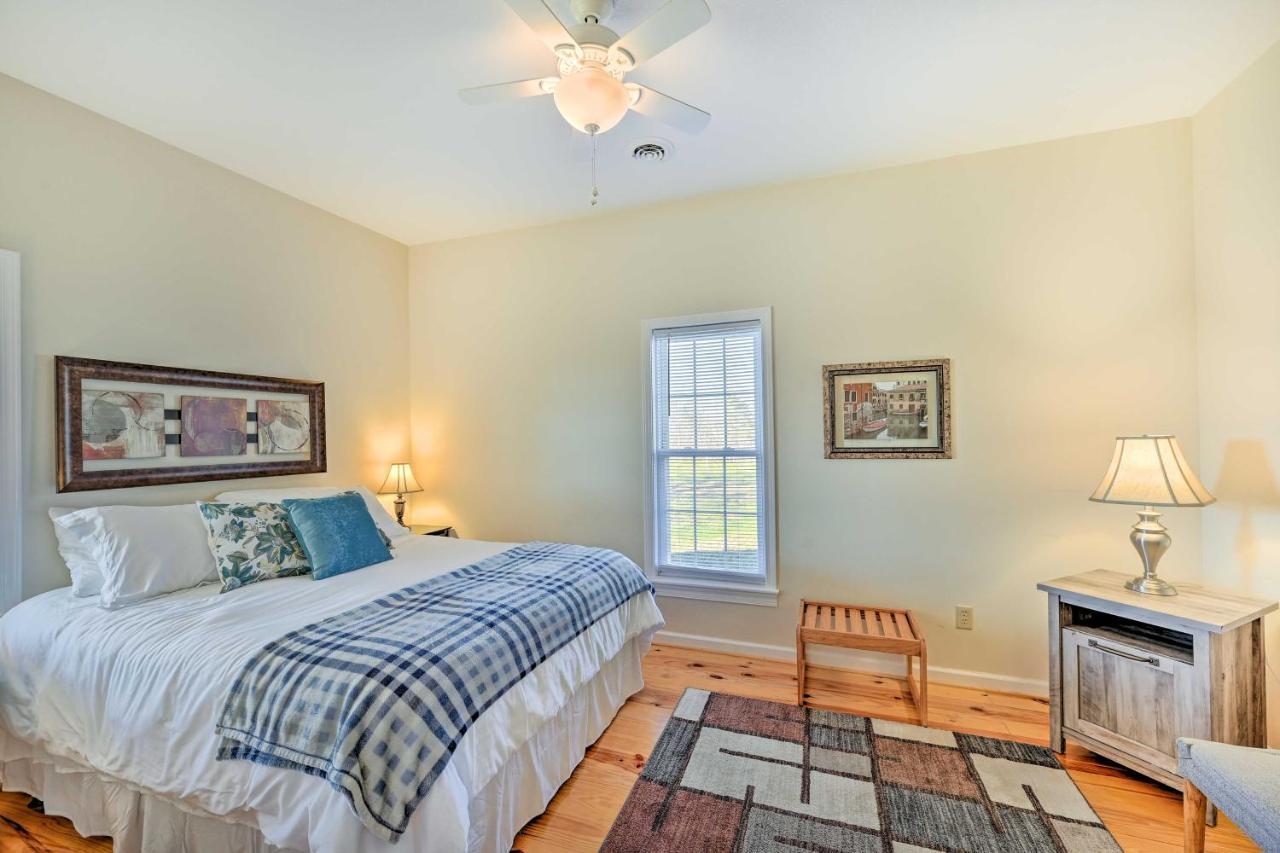 Breathtaking Elkin Getaway With Vineyard Views! Exterior foto