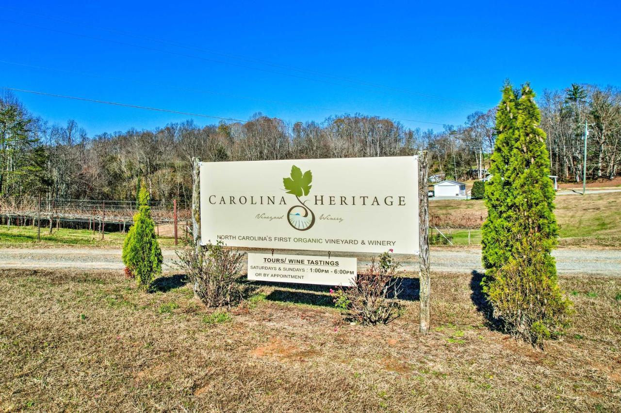 Breathtaking Elkin Getaway With Vineyard Views! Exterior foto